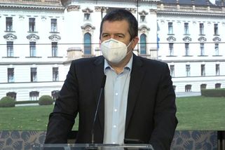 Dánsko odepsalo AstraZeneku jako nebezpečnou, Hamáček ji chce od něj koupit pro Čechy - Novinky